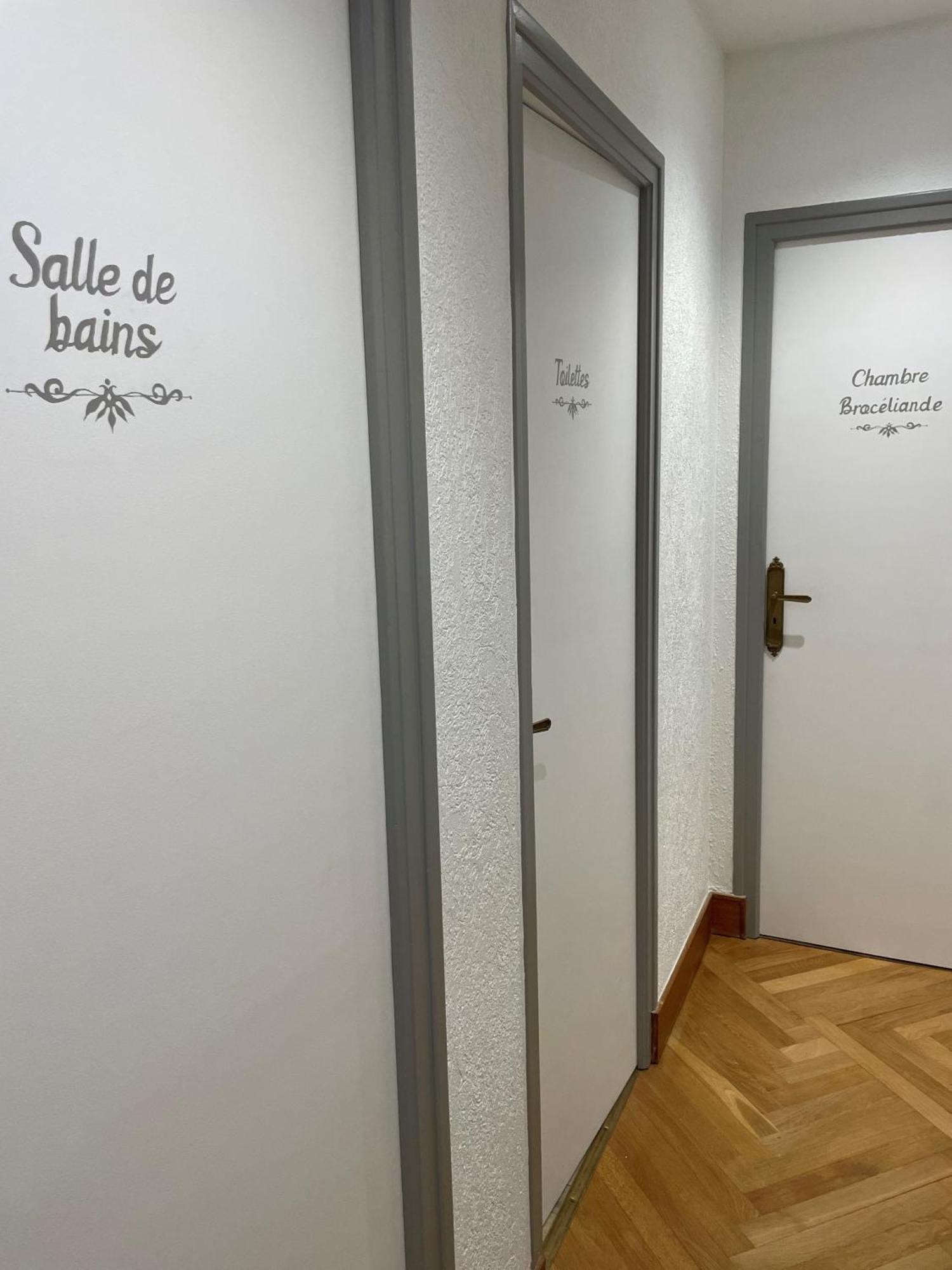 Le Pas Du Faon Panzió Caudan Szoba fotó