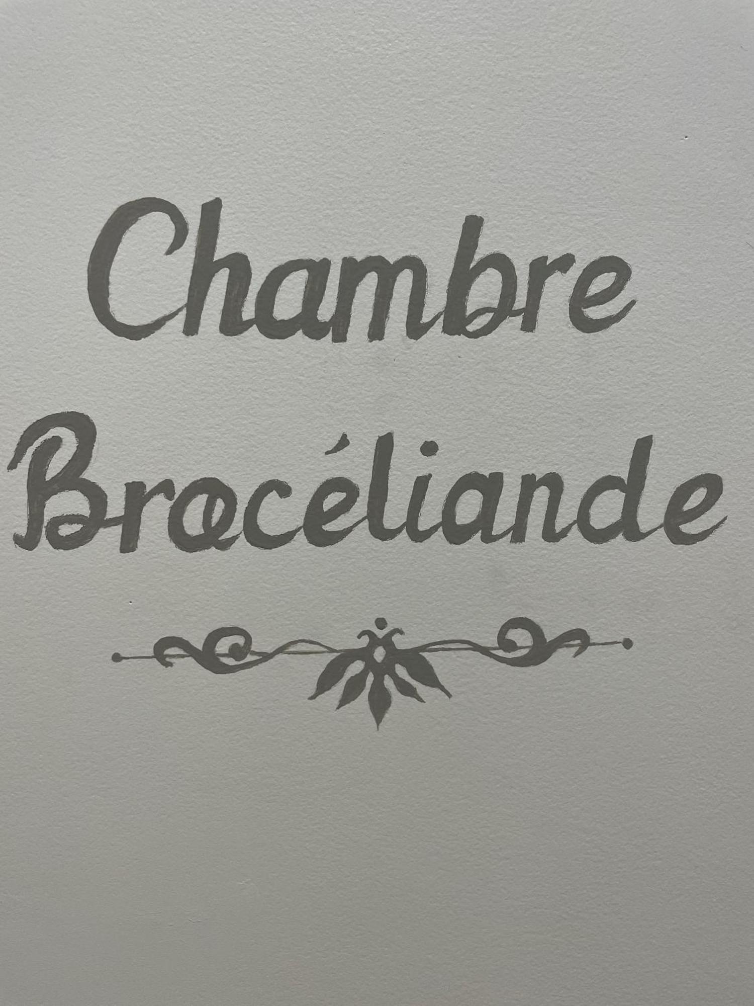 Le Pas Du Faon Panzió Caudan Szoba fotó